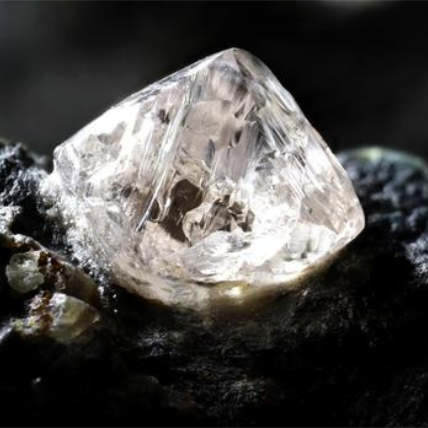 다이아몬드는 어떻게 형성되나요?다이아몬드는 왜 그렇게 비싼가요?