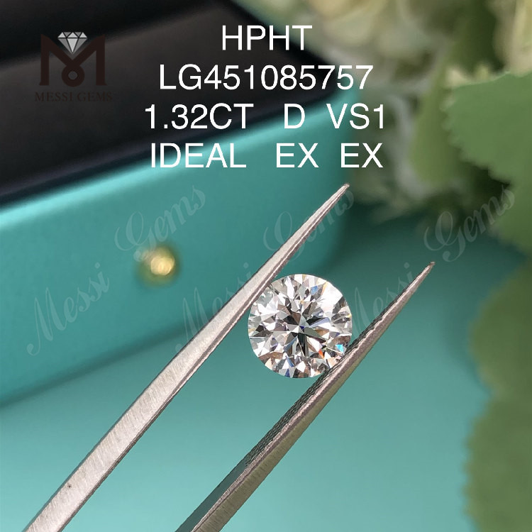 HPHT 랩 다이아몬드 1.32ct VS1 D IDEL 컷